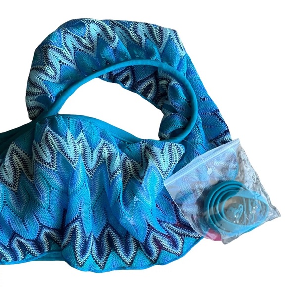 NWT Hula Honey Juniors' Small Festival Dream Crochet Off-The-Shoulder Bikini Top - Picture 7 of 11